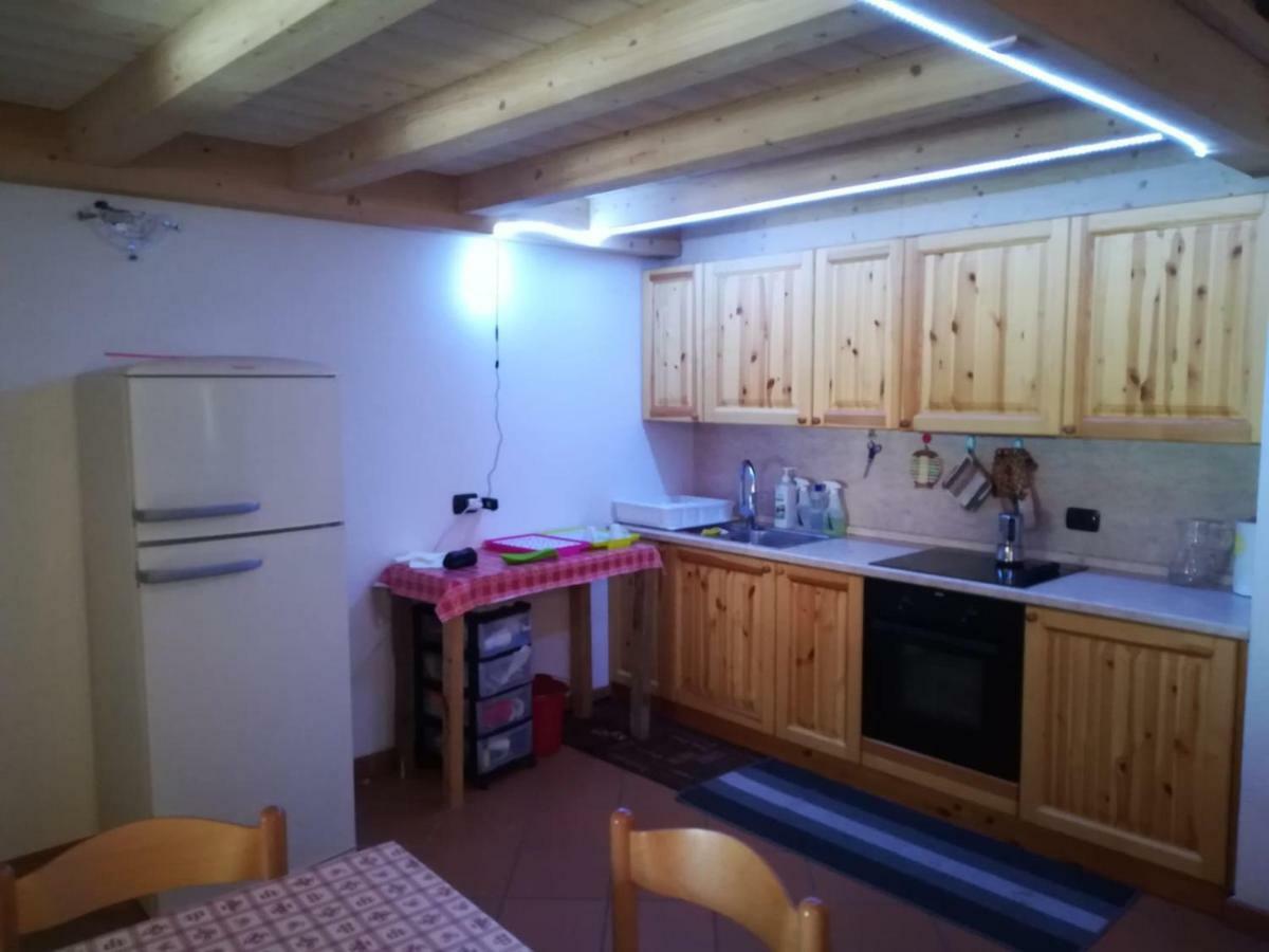 Capole -Ghiri Apartment Isolaccia Bagian luar foto
